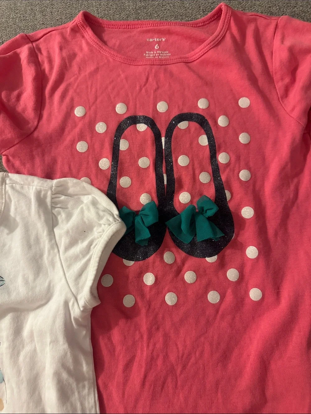 5/$15- Shirt bundle size 6